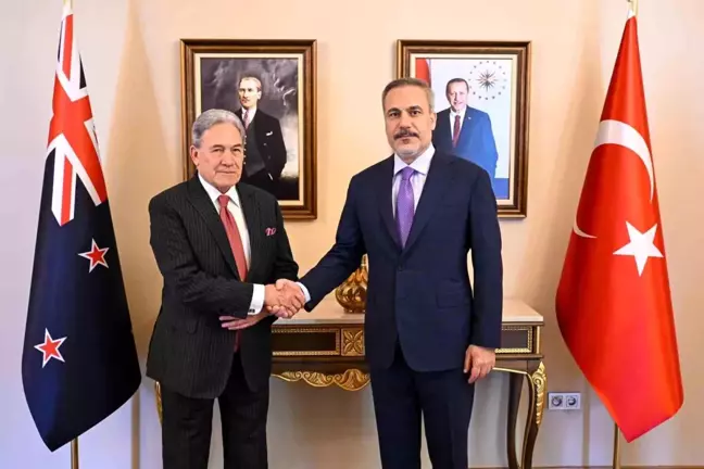 Dışişleri Bakanı Hakan Fidan, Yeni Zelanda Başbakan Yardımcısı ve Dışişleri Bakanı Winston Peters ile bir araya geldi