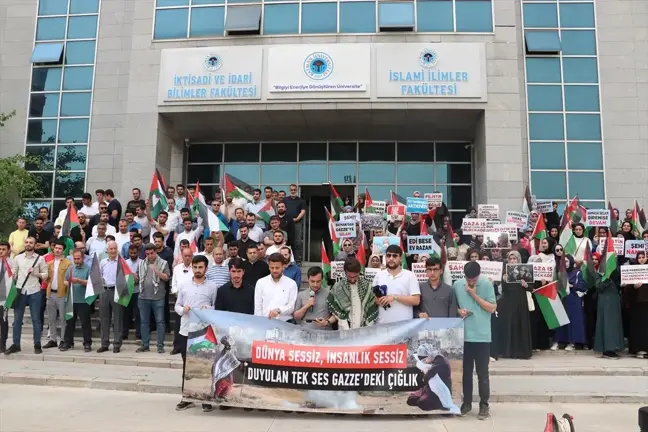 Batman Üniversitesi Öğrencileri Filistin İçin Dayanışma Gösterisine Destek Verdi