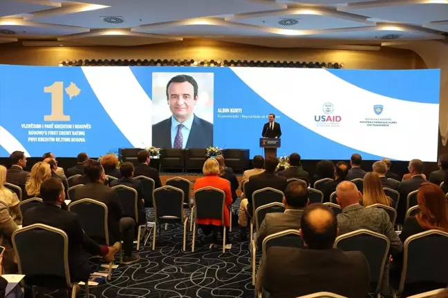 Kosova'ya Fitch Ratings'ten ilk kredi notu
