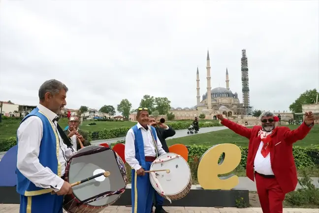 Edirne'de Roman çeribaşı Kakava Şenlikleri'ne davet etti