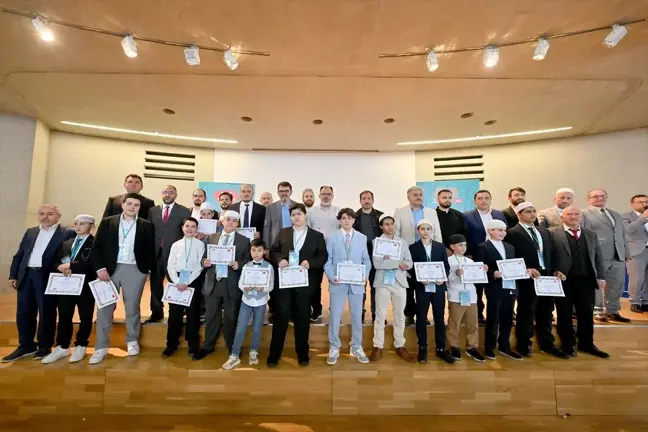 Almanya'da Kur'an-ı Kerim'i Güzel Okuma Yarışması Sonuçlandı