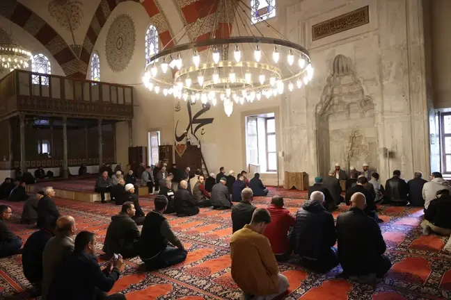 Edirne Vakıflar Bölge Müdürlüğü Vakıf Haftası'nda mevlit okuttu