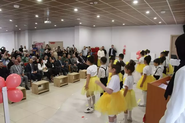 Yunak'ta Anneler Günü kutlamaları düzenlendi