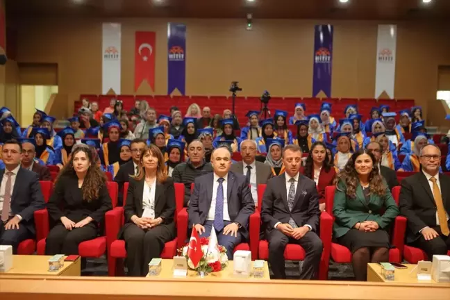 Çorum'da Anne Üniversitesi Mezuniyet Töreni