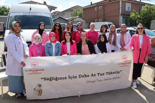 Ferizli Toplum Sağlığı Merkezi Halk Pazarında Astım ve Tuz Tüketimine Karşı Uyardı