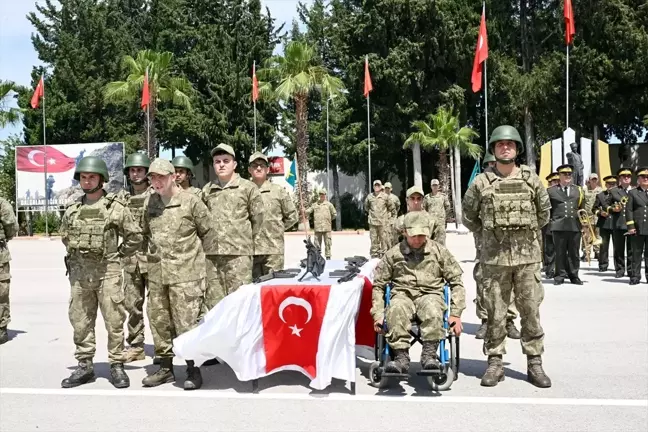 Antalya'da Engelli Gençler Bir Gün Boyunca Asker Oldu