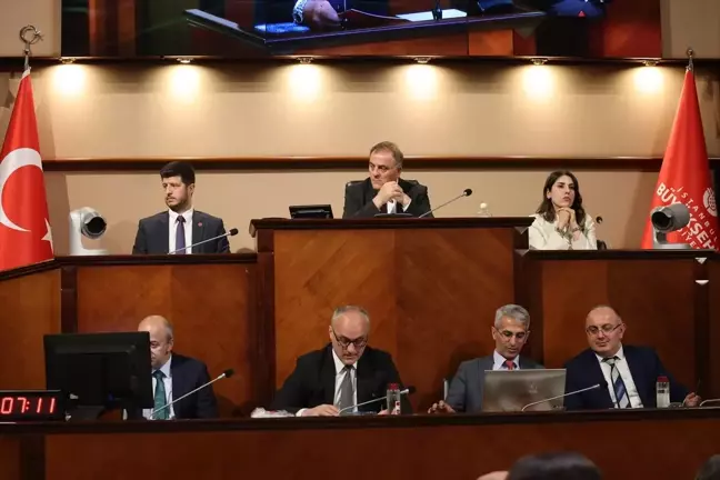 İBB Meclisinde Özel Halk Otobüslerinin Hak Edişleri Tartışıldı