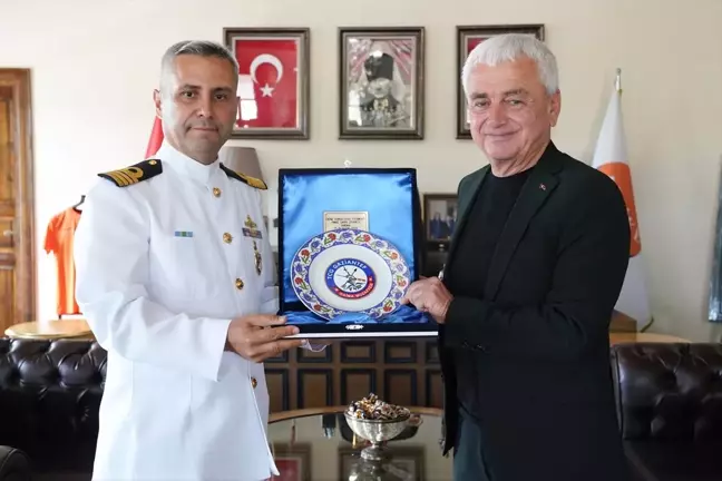 Deniz Kurdu Tatbikatı Sonrası Donanma Komutanları Finike Belediye Başkanı'nı Ziyaret Etti
