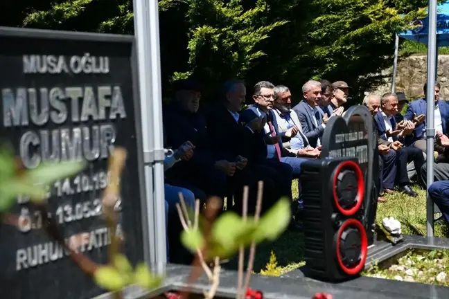 Eski AK Parti Trabzon Milletvekili Mustafa Cumur'un Vefatının 12. Yılında Anma Programı Düzenlendi