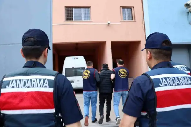 Yasa Dışı Yollarla Yurt Dışına Kaçmaya Çalışan Kişi Artvin'de Yakalandı