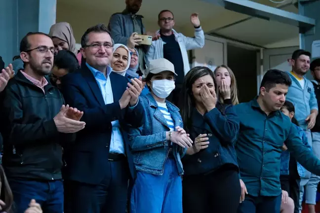 Karapınar'da Kaymakamlık Tarafından Düzenlenen Voleybol Turnuvasında Ceren Su Özer'e Moral Verildi