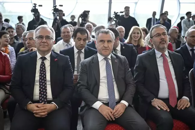 Gençlik ve Spor Bakanı Osman Aşkın Bak, Türkiye'nin sporda önemli bir dönüşüm yaşadığını belirtti