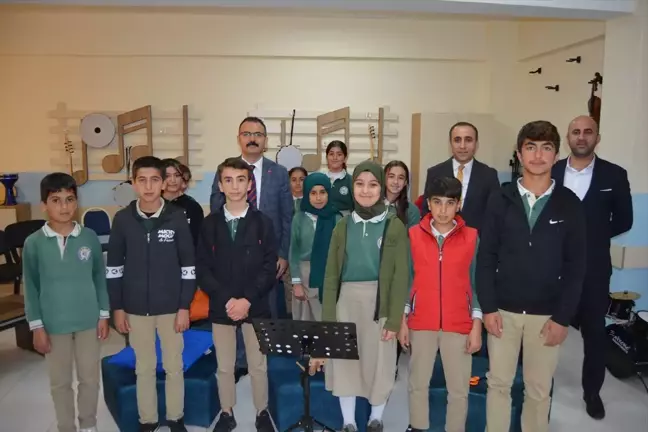 Hakkari Şemdinli'de DAP Müzik Atölyesi Hizmete Açıldı