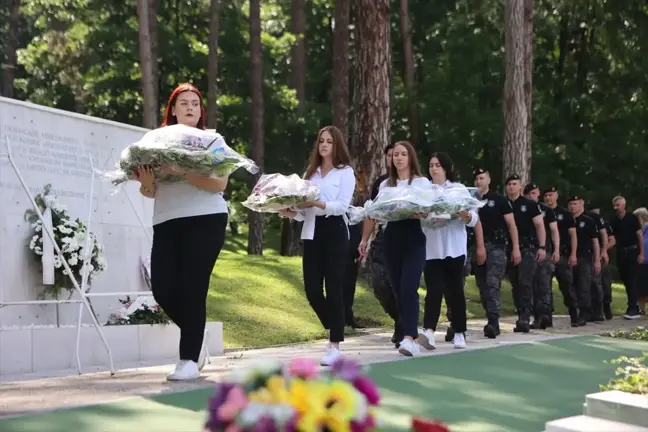 Bosna Hersek'teki Kapiya Katliamı Kurbanları Anıldı