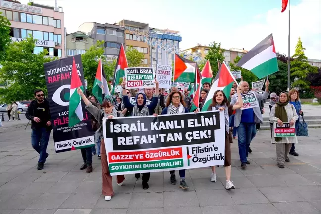 Filistin'e Özgürlük Platformu İsrail ile Kardeş Şehir Protokolü Bulunan Belediyeleri Protesto Etti