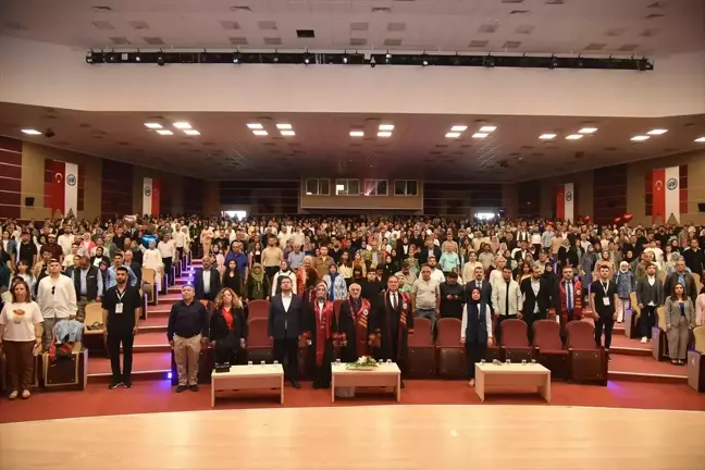 KMÜ Sağlık Hizmetleri Meslek Yüksekokulu'nda Mezuniyet Töreni Düzenlendi