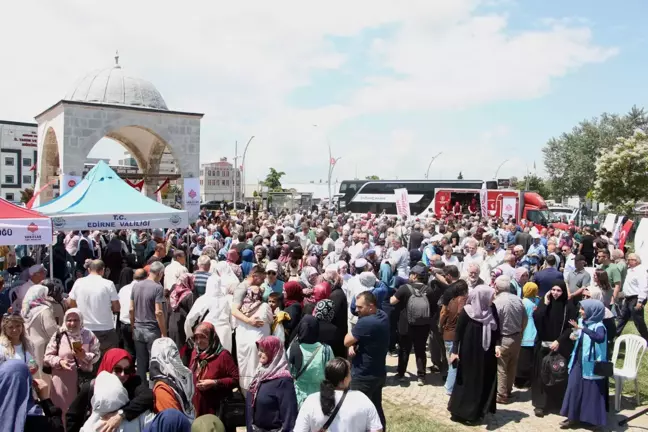 Edirne'de Hacılar Ezanı Namazgahı'nda Hacı Uğurlama Geleneği Yeniden Başlatıldı