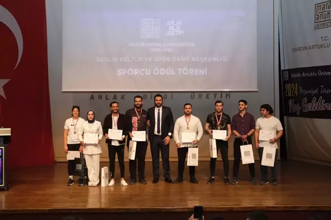 Mardin Artuklu Üniversitesi Sporcu Öğrencilere Ödül Töreni Düzenledi