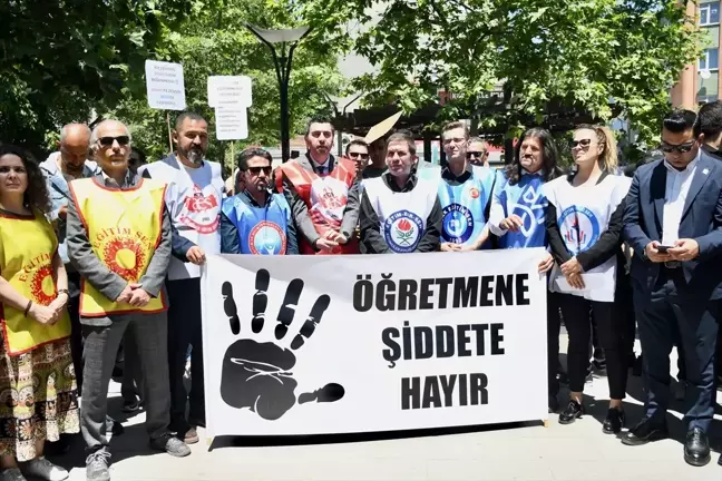 Darıca'da öğretmene yönelik saldırıya tepki