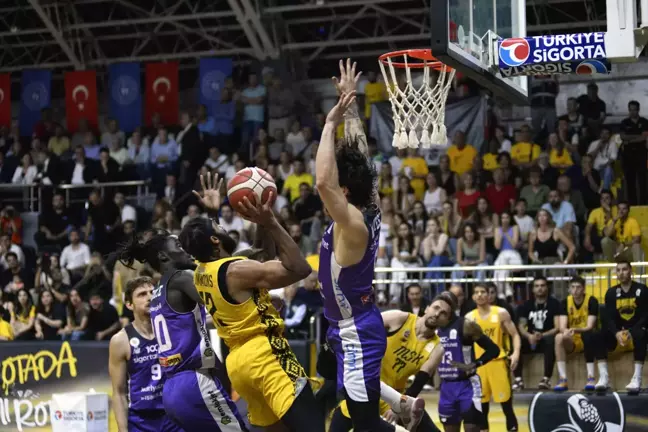 Mersin Büyükşehir Belediyesi Basketbol Süper Ligi'ne Yükseldi