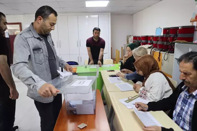 Nevşehir'de Yenilenen Muhtarlık Seçimini Eren Nurullah Poyraz Kazandı