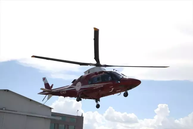 Erzurum'da Dağlık Araziye Düşen Kadın Ambulans Helikopterle Hastaneye Ulaştırıldı