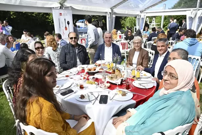 Berlin'de Türk Kahvaltısı Tanıtıldı