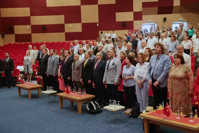 Edirne'de Türkiye ve Romanya arasındaki ilişkiler ele alındı