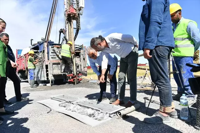 Kayseri Büyükşehir Belediyesi Depreme Yönelik Çalışmalara Devam Ediyor