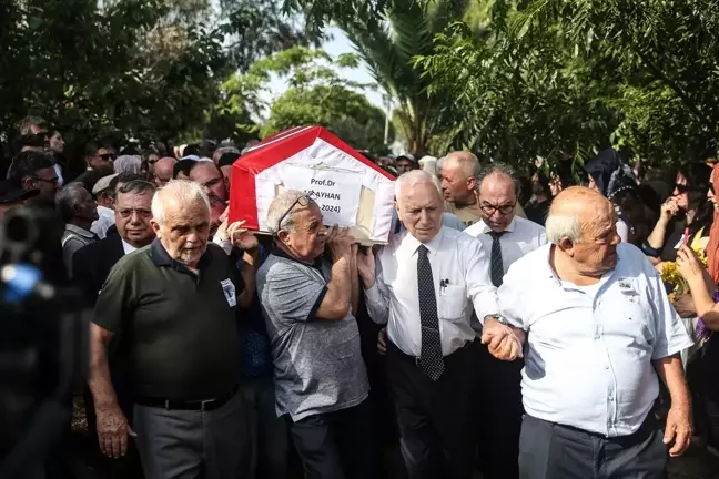 Başkent Üniversitesi Hastanesi Öğretim Üyesi Prof. Dr. Ali Ayhan'ın Cenazesi Anamur'da Defnedildi