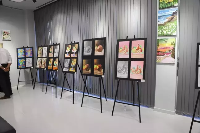 Kayseri Büyükşehir Belediyesi Sanat Galerisi'nde Öğrenci Sergisi