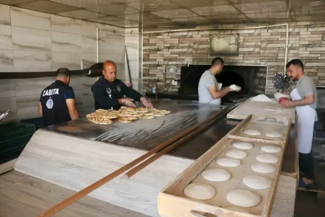 Bitlis Belediyesi Zabıta Müdürlüğü, unlu mamuller ve ekmek fırınlarını denetledi