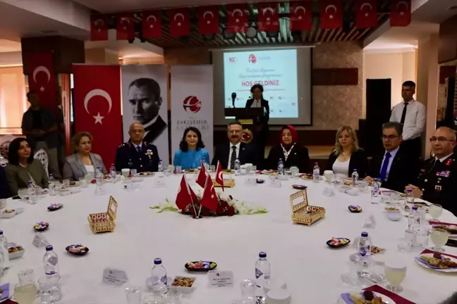 Eskişehir'de protokol üyeleri bayramlaştı