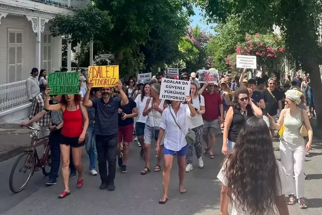 Adalar sakinleri İETT minibüslerine tepki gösterdi