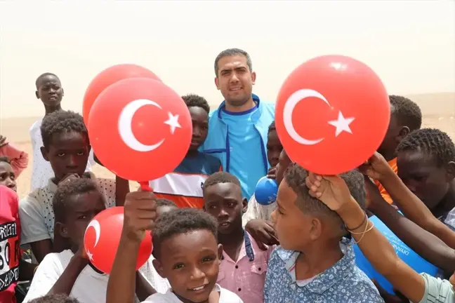 Sudan'da kısıtlı imkanlarla yaşayan çocuklara yardım eli