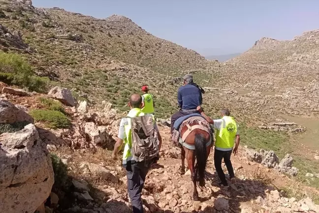 Siirt'te yemekten rahatsızlanan yaşlı adam hastaneye yetiştirildi