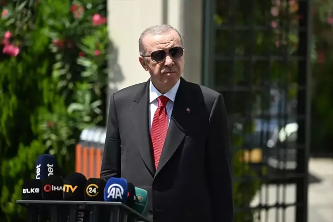 Cumhurbaşkanı Recep Tayyip Erdoğan Üsküdar'da Cuma Namazı Kıldı