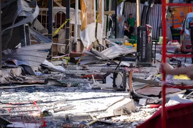 İzmir'deki patlamada ölü sayısı 5'e çıktı, 57 yaralı var