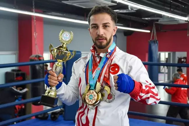 Milli Kick Boksçu Muhammed İslam Oğraş, Dünya Şampiyonluğu İçin Antrenman Yapıyor