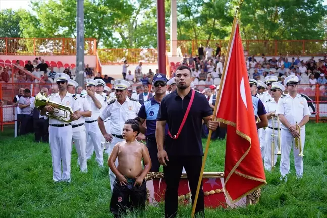 663. Tarihi Kırkpınar Yağlı Güreşleri'nin Resmi Açılışı Edirne'de Gerçekleştirildi