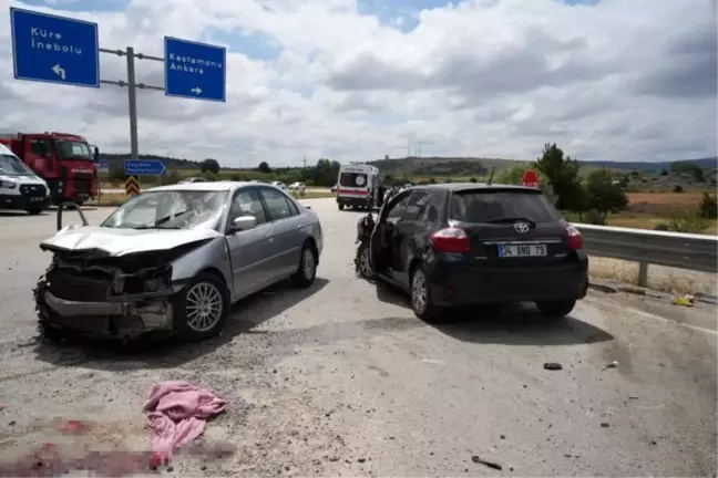 Kastamonu Seydiler'de Zincirleme Trafik Kazası: 12 Yaralı