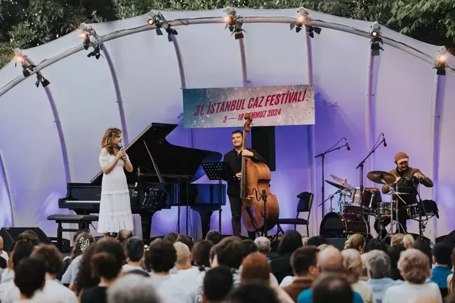 Fransız caz piyanisti Baptiste Trotignon ve Nilüfer Verdi İstanbul Caz Festivali'nde buluştu