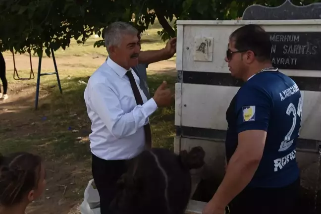 Karaahmetli köyü muhtarı piknikçilere çevre temizliği uyarısı yaptı