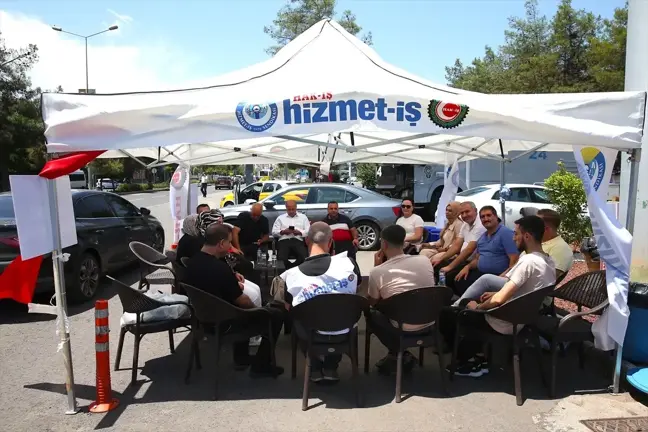 Diyarbakır'da işten çıkarılan işçilerin eylemi devam ediyor