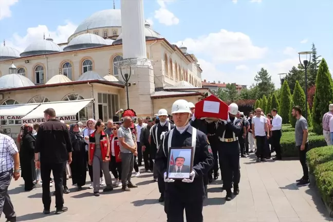 Kıbrıs gazisi Teyfik Kalaycı son yolculuğuna uğurlandı