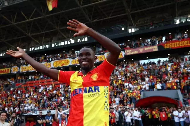 Göztepe'de Kenneth Obinna Mamah'ın transferi tamamlandı