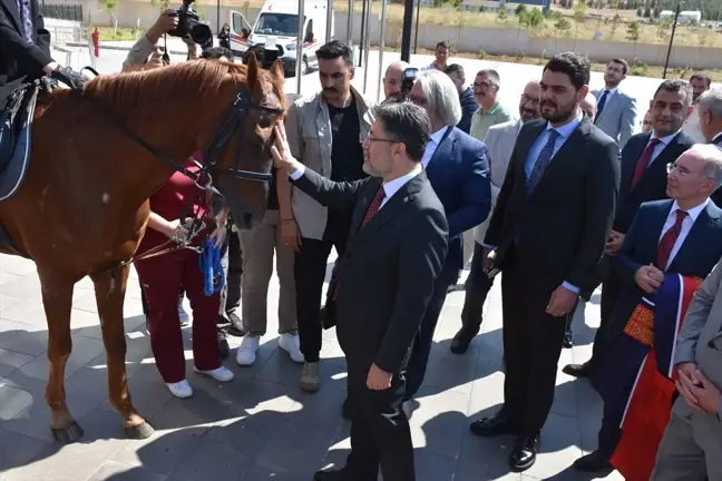 Tarım ve Orman Bakanı Yumaklı: Kendimiz, ülkemiz ve sorumluluklarımız için çok çalışmak zorundayız