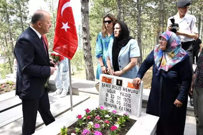 Kastamonu'da 15 Temmuz Demokrasi ve Milli Birlik Günü'nde şehitler dualarla anıldı