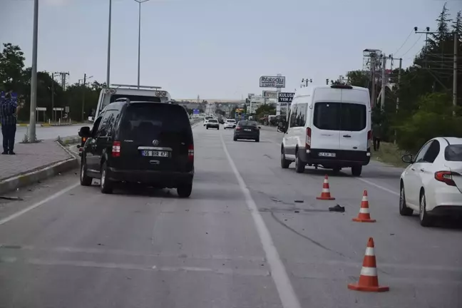 Konya'da elektrikli bisiklet sürücüsüne hafif ticari araç çarptı, emekli polis hayatını kaybetti