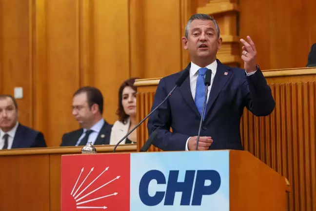 CHP Genel Başkanı Özgür Özel, Emekli Aylıklarının Artırılmasını Eleştirdi